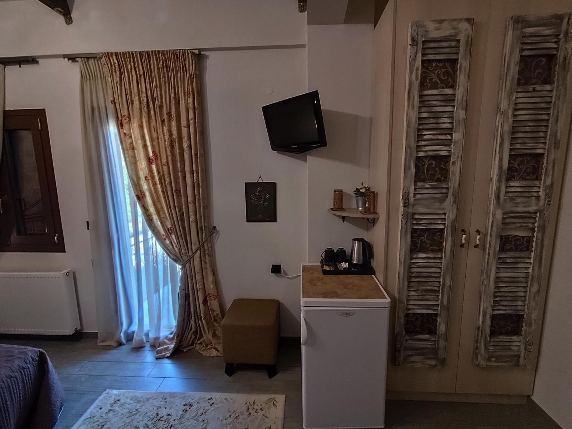 Ξενώνας Γούσιας Янина Екстериор снимка